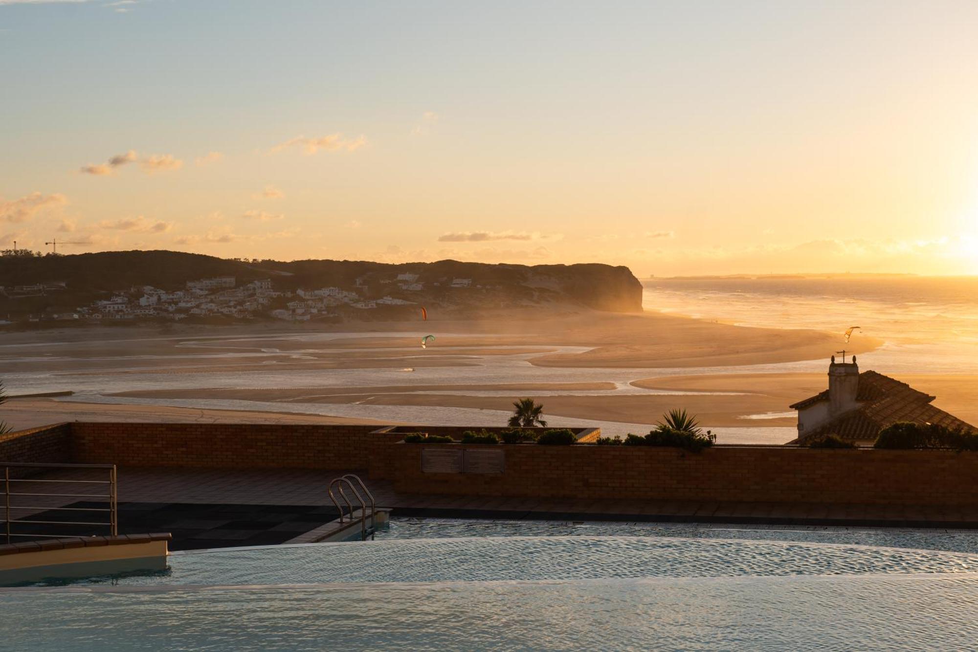 Pe Na Praia Da Foz ฟอซโดอาเรโย ภายนอก รูปภาพ